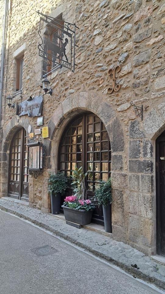 Maison Les Ramparts Villefranche-de-Conflent Eksteriør billede